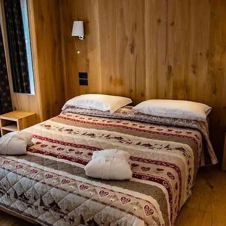 Dufour - Relax & A Hotel
